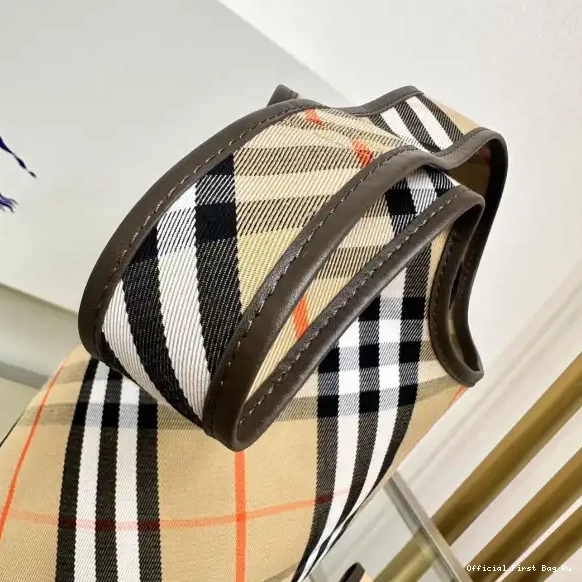 Official First Bag Ru BURBERRY Small Check Bag Shoulder 0609
